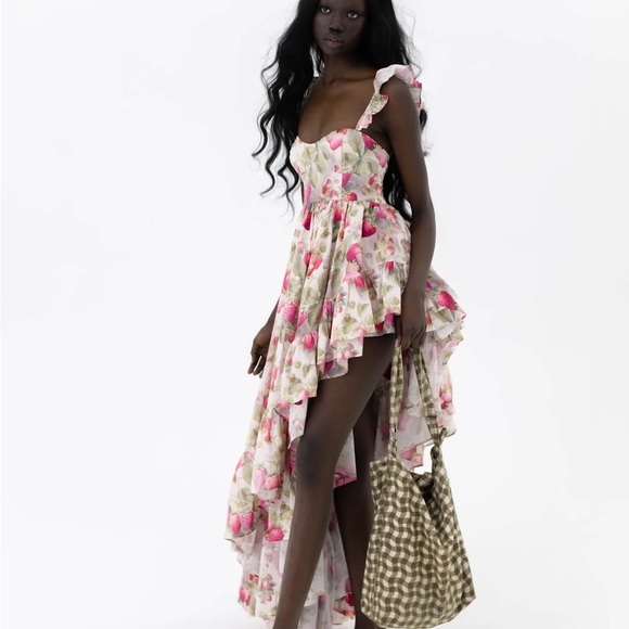 NWT NEW Selkie Legs For Days Dress Strawberry Cream Large Hi Lo Asymmetrical - Picture 7 of 8